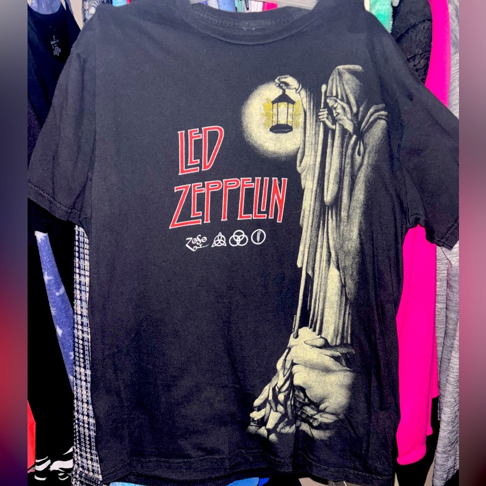 Vintage Led Zeppelin shirt